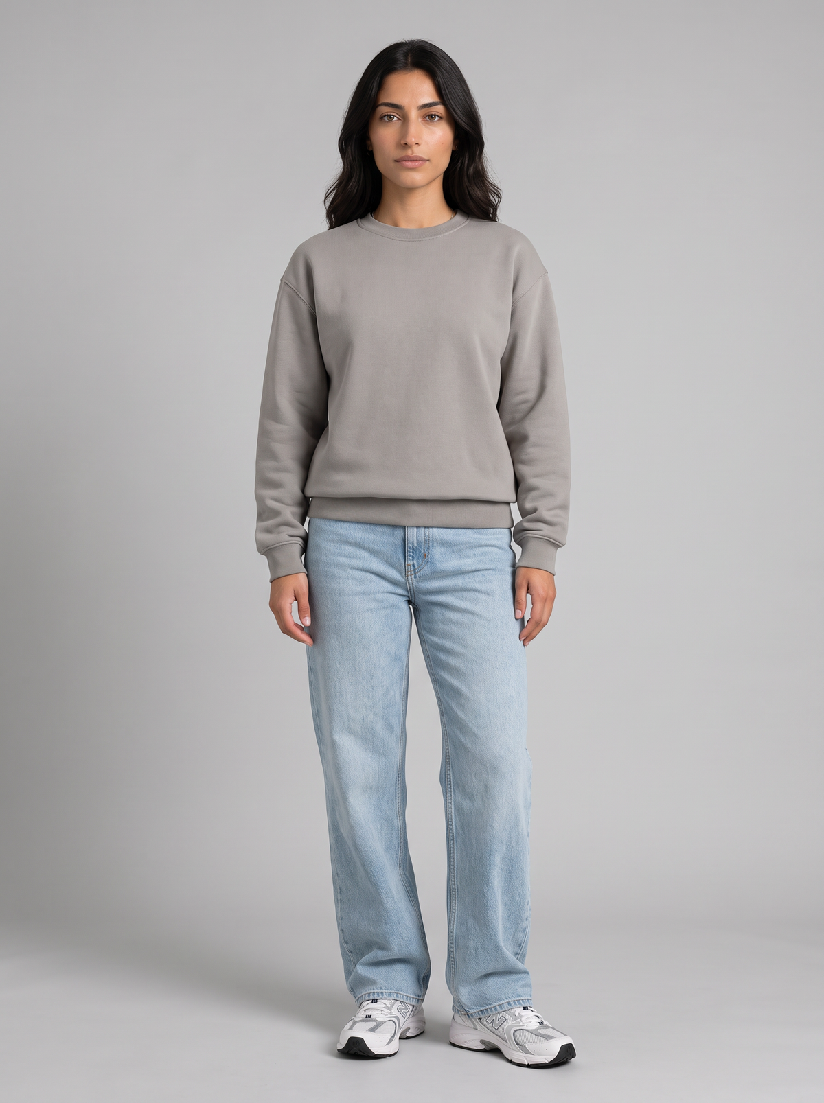 Boxy Crewneck - Grey - Muse Front Hero