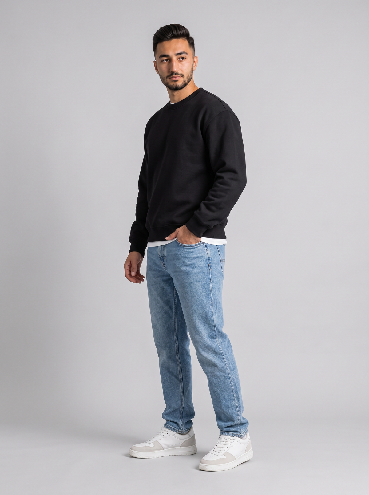 Boxy Crewneck - Black - Hero 30 Degree