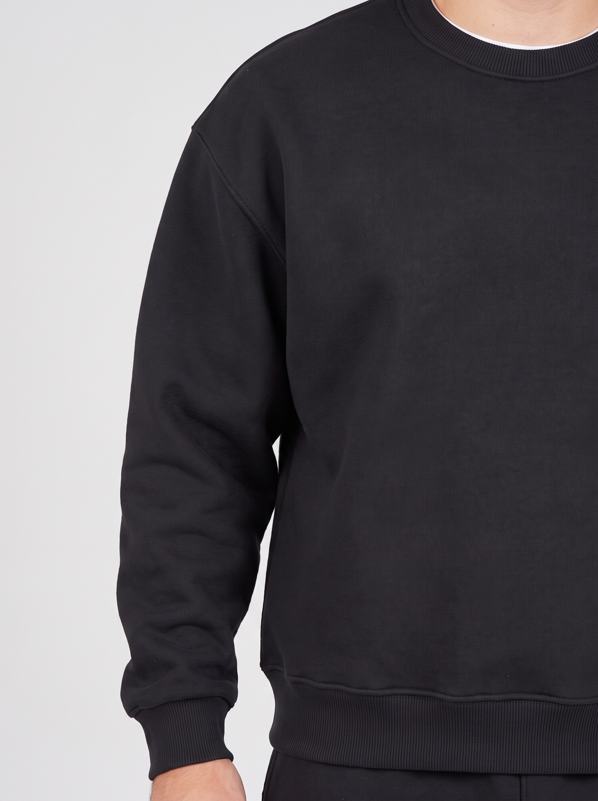 Boxy Crewneck - Black - Hero Detail