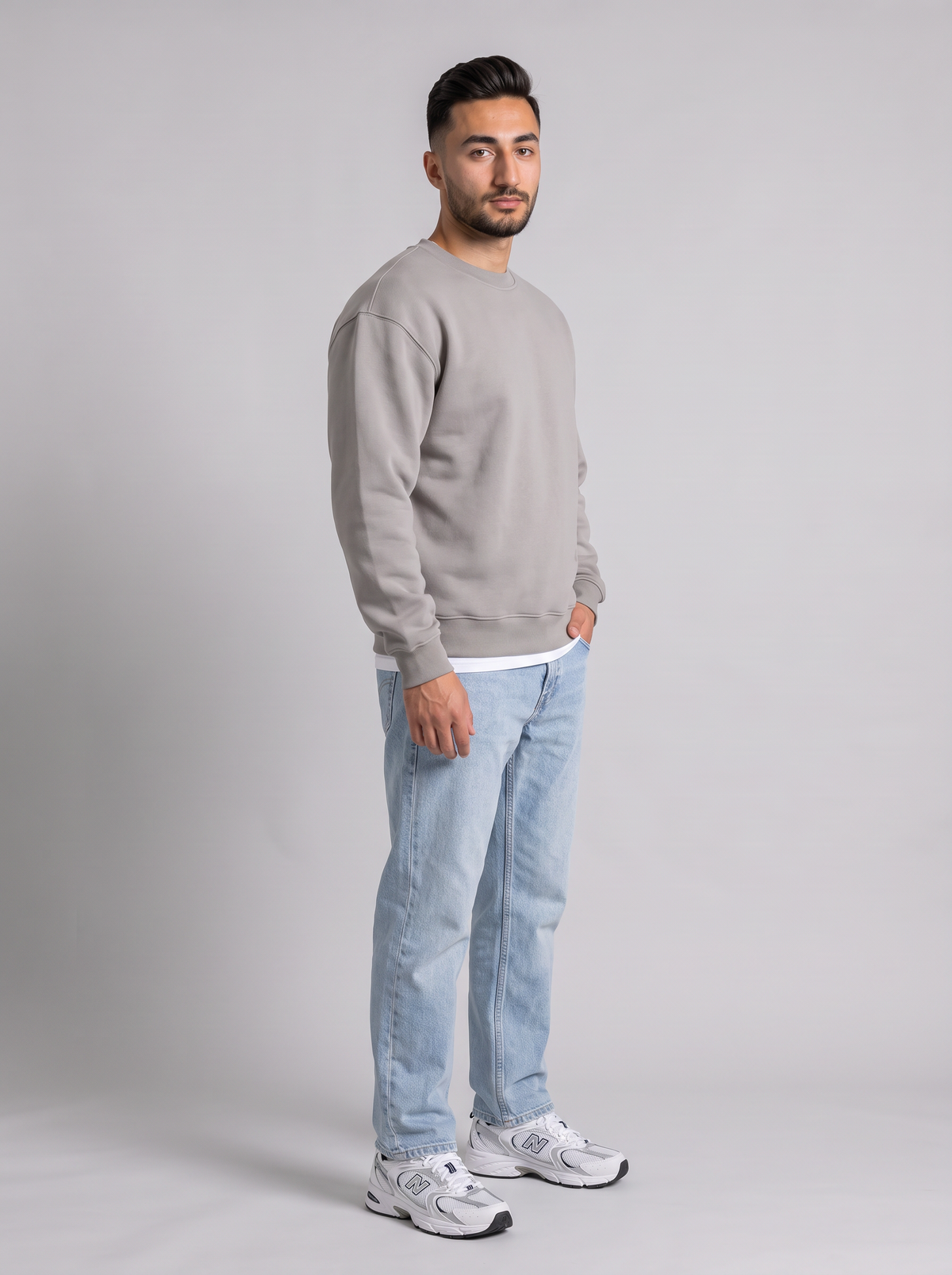 Boxy Crewneck - Grey - Hero 30 Degree