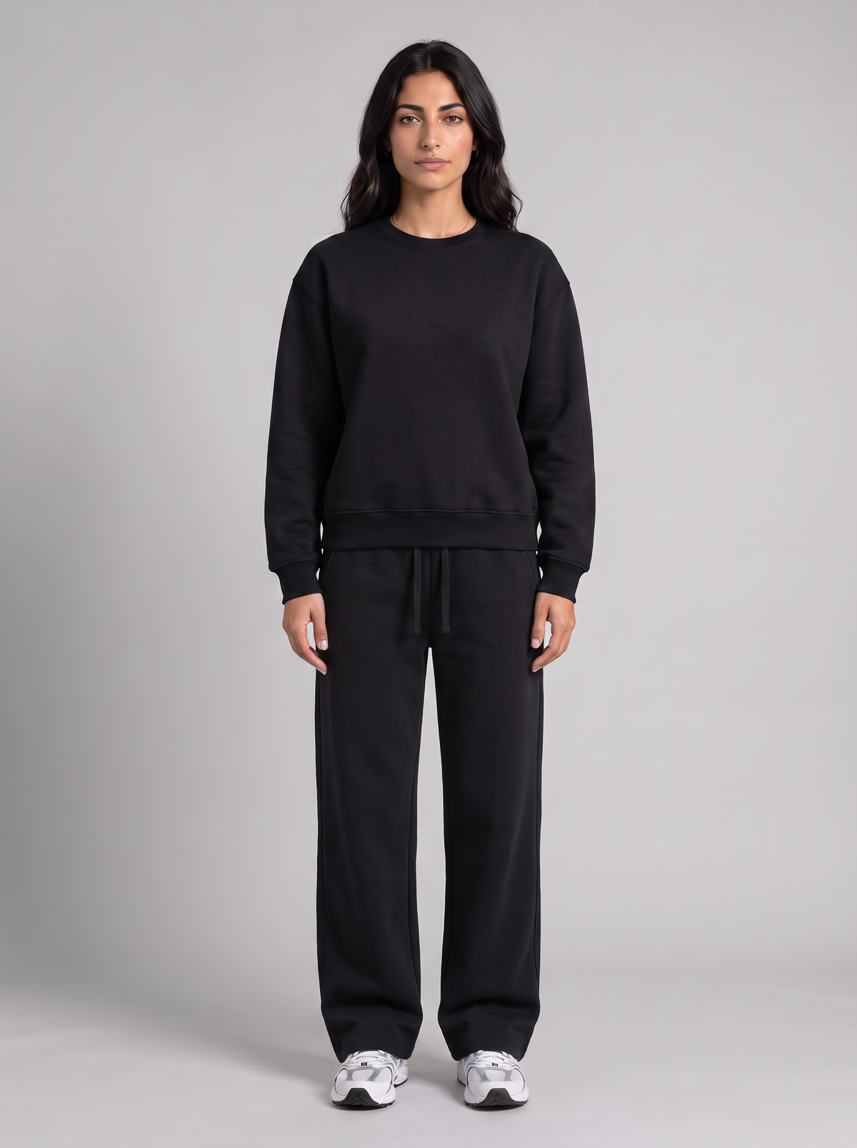 Boxy Crewneck - Black - Muse Set Front
